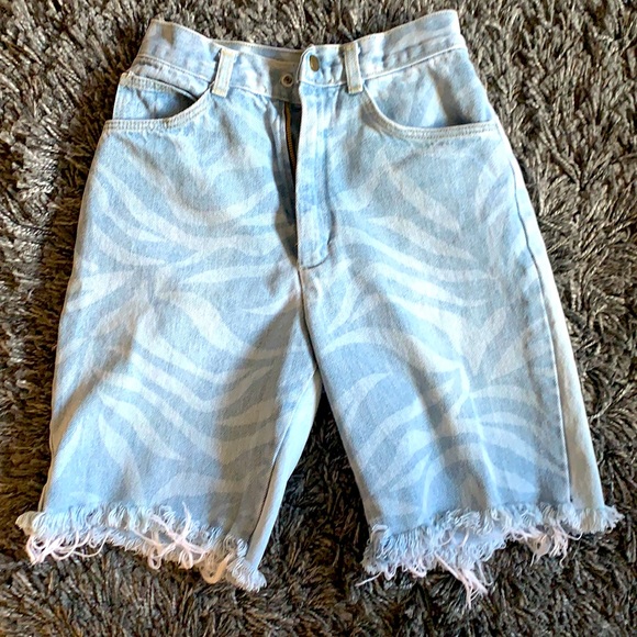 ♦️Vintage♦️80s high rise cutoff mom jean shorts - Picture 1 of 5